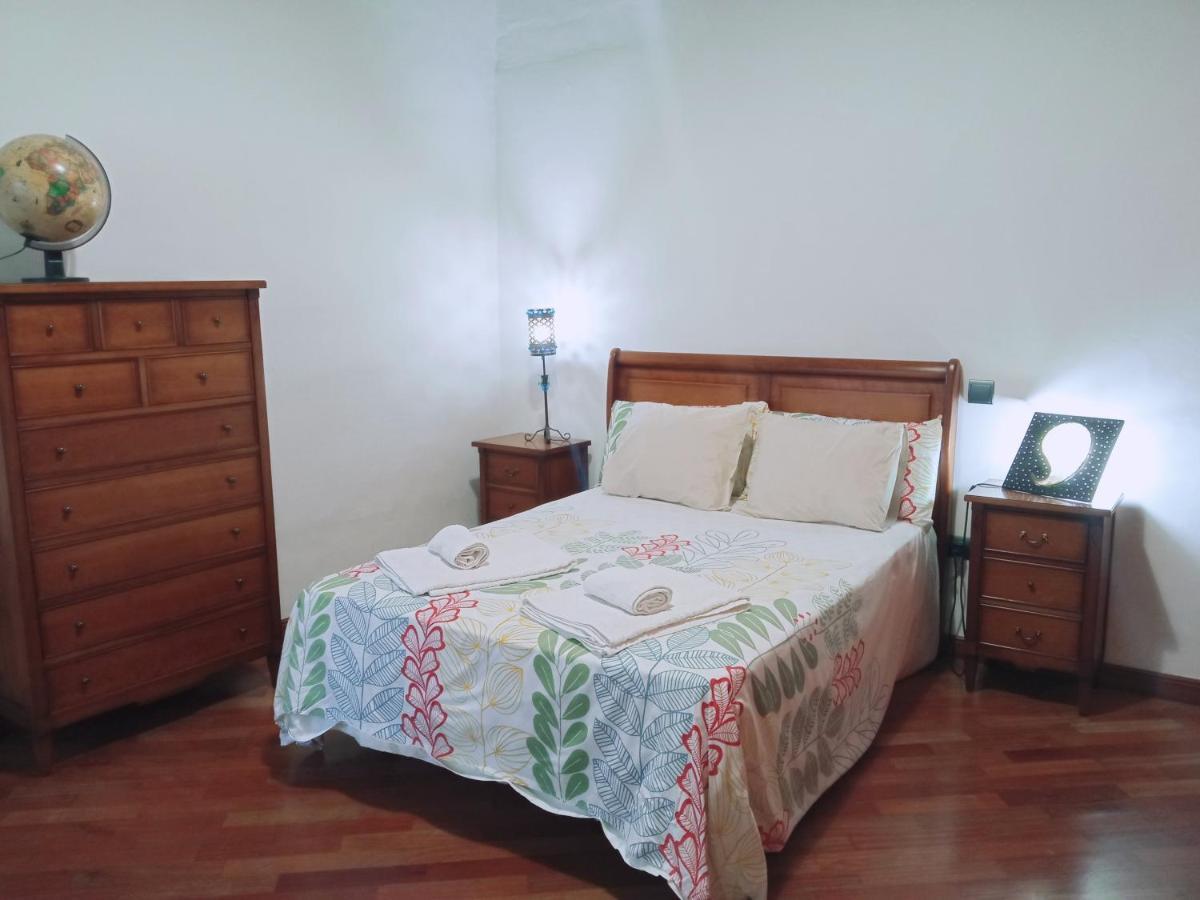 Apartamentos La Almena Caceres Bagian luar foto
